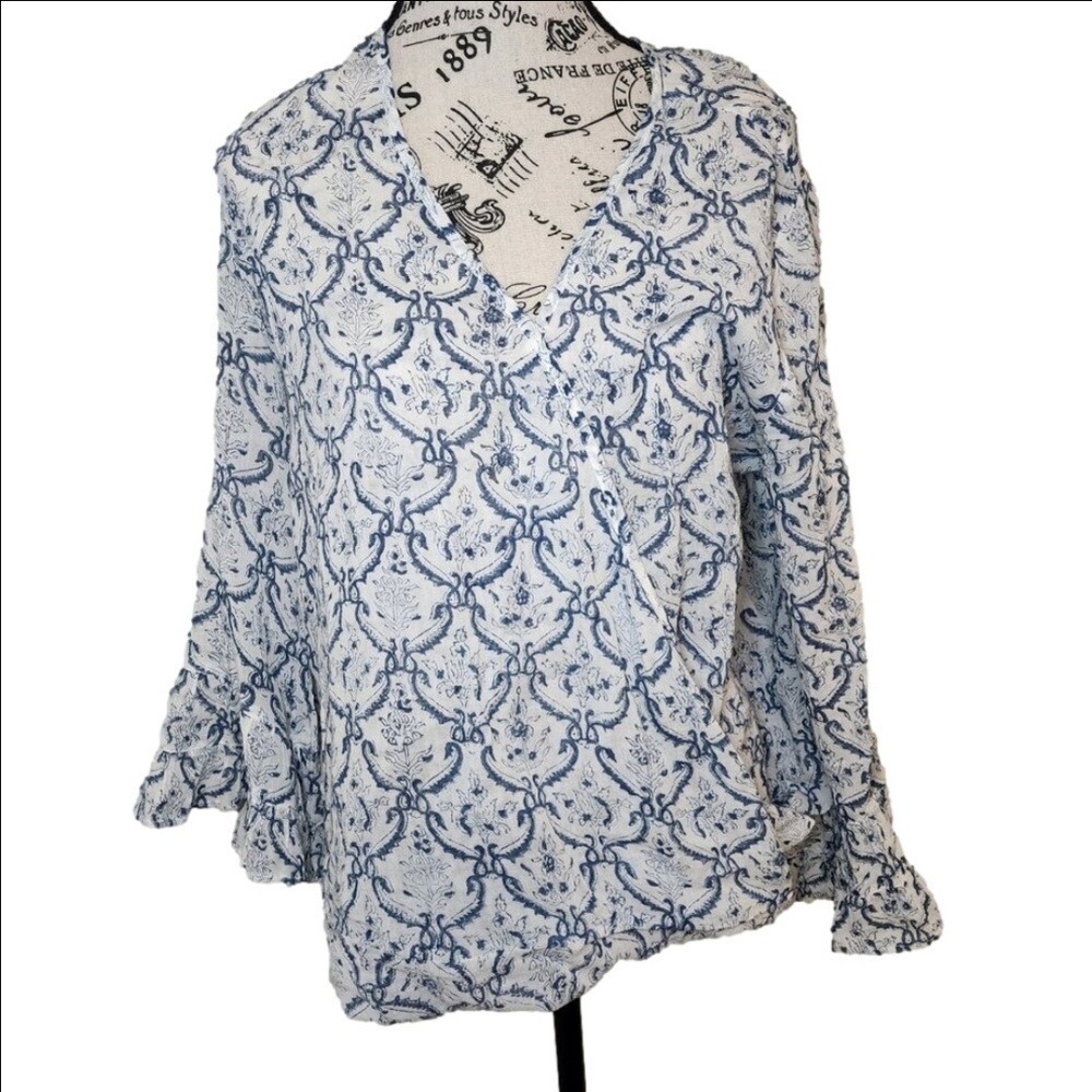 LoveStitch Blue White Paisley Boho Blouse Bell Sleeve Size L